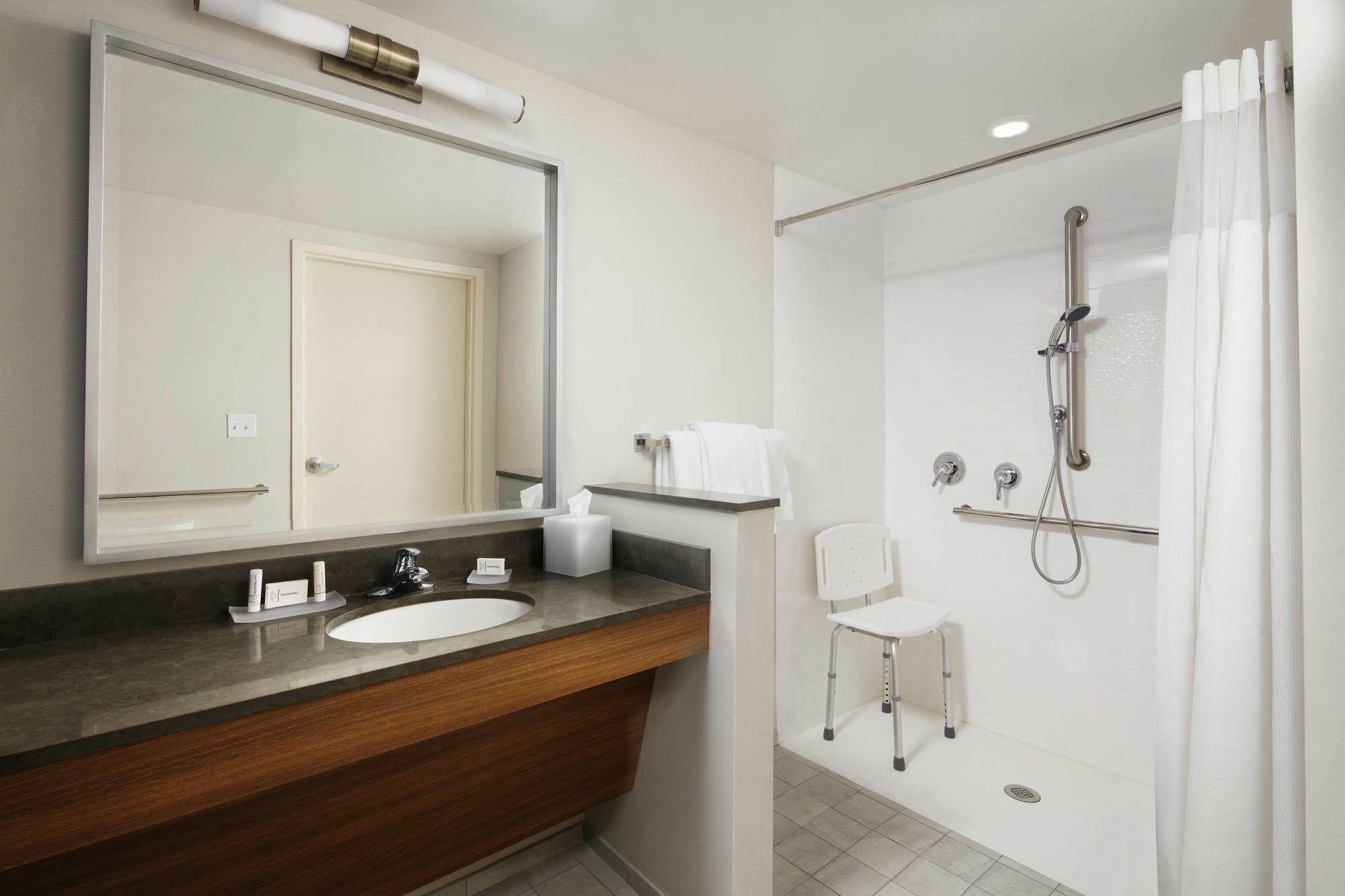 Fairfield Inn & Suites By Marriott Louisville Northeast Luaran gambar